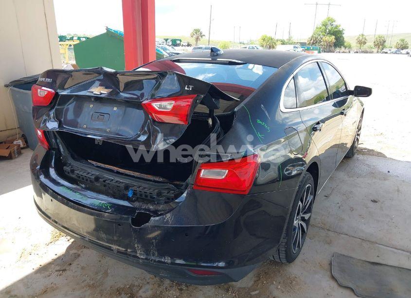 Photo 4 of 2017 Chevrolet Malibu 1LT (VIN 1G1ZE5ST6HF251605)