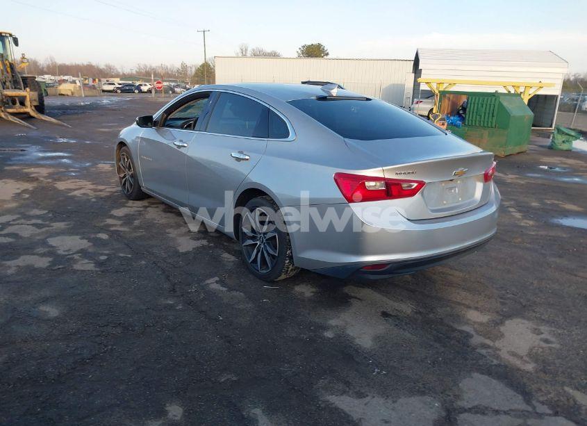 Photo 3 of 2017 Chevrolet Malibu 1LT (VIN 1G1ZE5ST6HF270428)