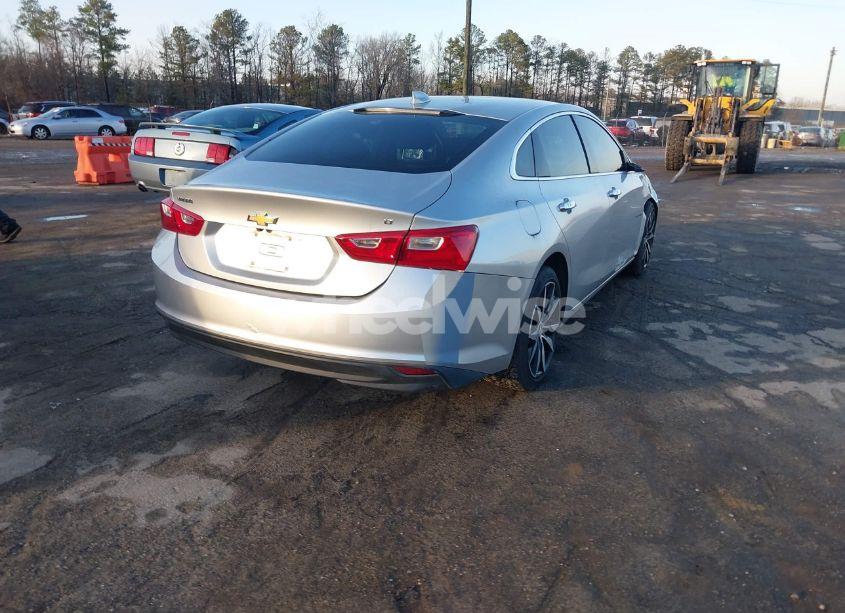 Photo 4 of 2017 Chevrolet Malibu 1LT (VIN 1G1ZE5ST6HF270428)