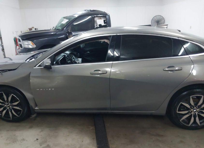 Photo 15 of 2017 Chevrolet Malibu 1LT (VIN 1G1ZE5ST6HF289304)