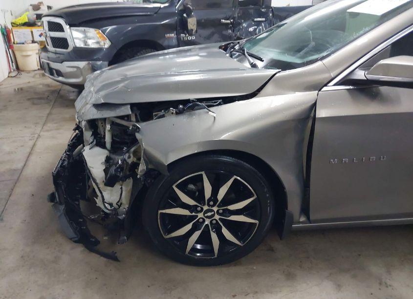 Photo 18 of 2017 Chevrolet Malibu 1LT (VIN 1G1ZE5ST6HF289304)