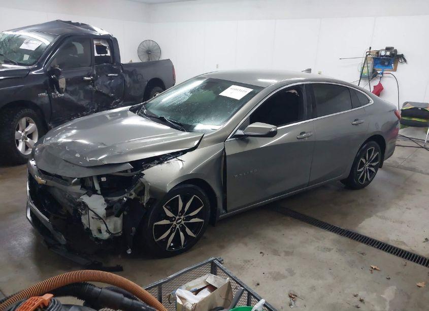 Photo 2 of 2017 Chevrolet Malibu 1LT (VIN 1G1ZE5ST6HF289304)