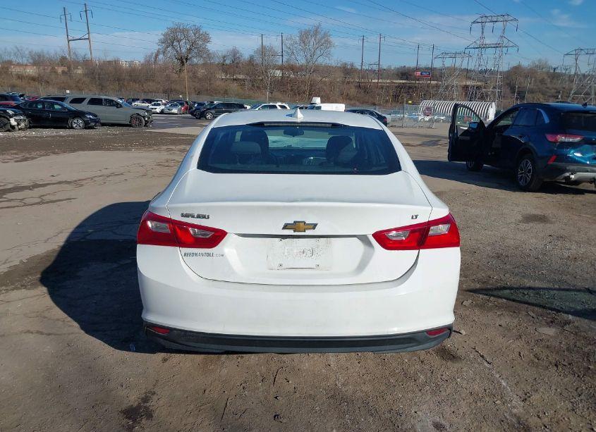 Photo 17 of 2017 Chevrolet Malibu 1LT (VIN 1G1ZE5ST6HF293868)
