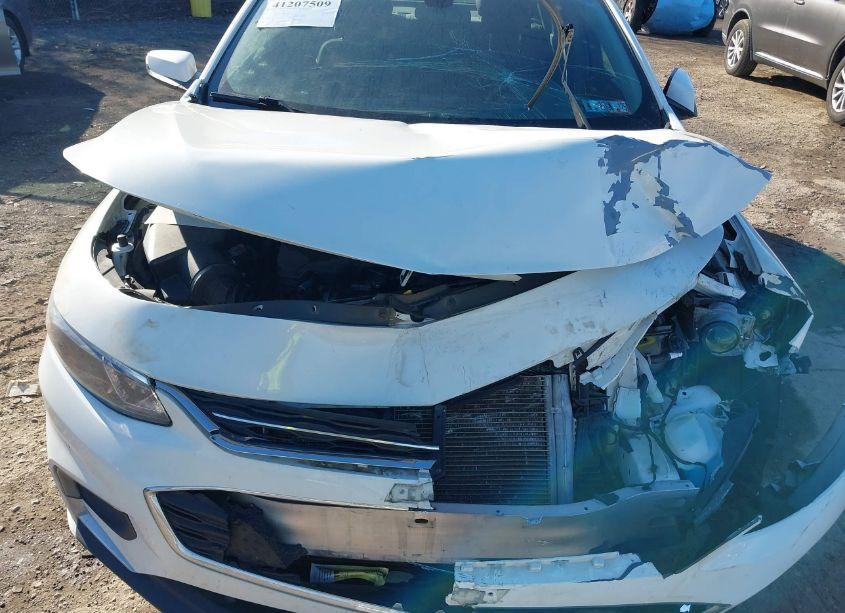 Photo 6 of 2017 Chevrolet Malibu 1LT (VIN 1G1ZE5ST6HF293868)