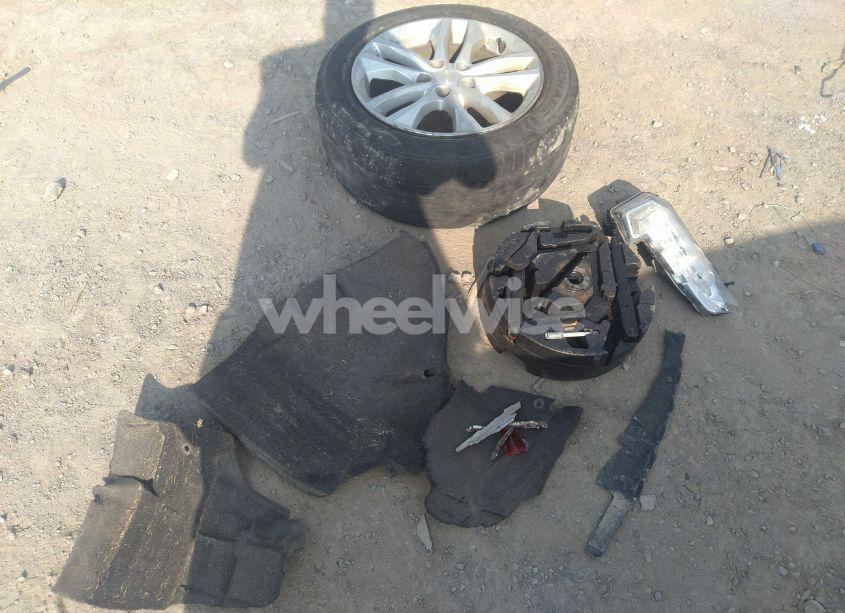 Photo 12 of 2016 Chevrolet Malibu LT (VIN 1G1ZE5ST7GF192661)