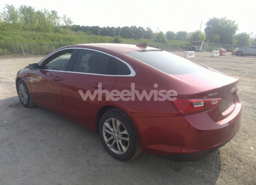 Photo 3 of 2016 Chevrolet Malibu LT (VIN 1G1ZE5ST7GF192661)