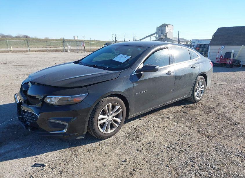 Photo 2 of 2016 Chevrolet Malibu 1LT (VIN 1G1ZE5ST7GF207451)