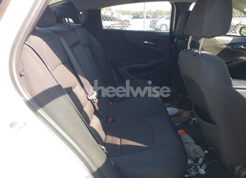 Photo 8 of 2016 Chevrolet Malibu 1LT (VIN 1G1ZE5ST7GF284773)