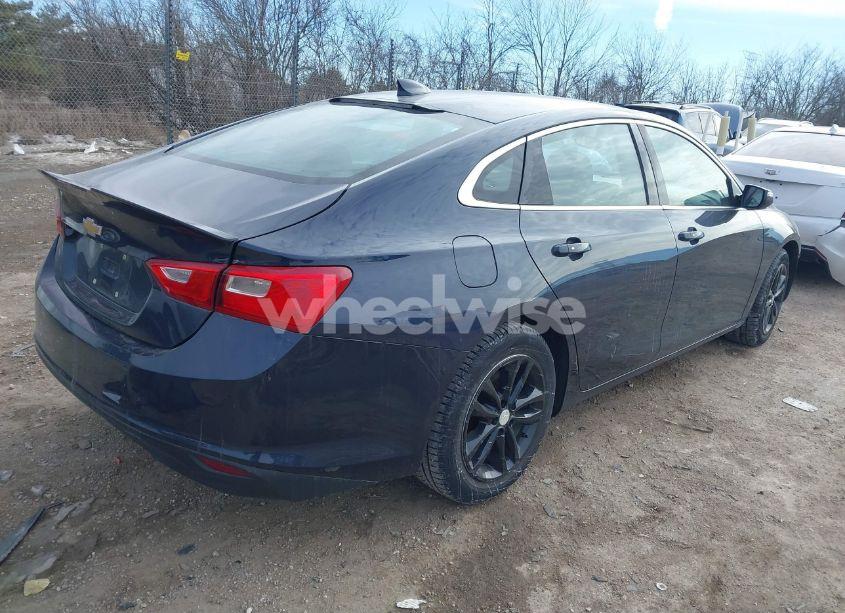 Photo 4 of 2016 Chevrolet Malibu 1LT (VIN 1G1ZE5ST7GF291027)