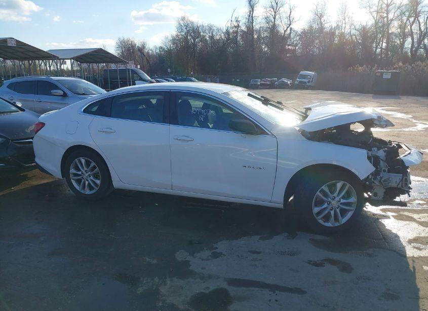 Photo 14 of 2016 Chevrolet Malibu 1LT (VIN 1G1ZE5ST7GF306108)