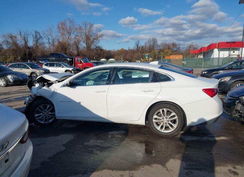 Photo 15 of 2016 Chevrolet Malibu 1LT (VIN 1G1ZE5ST7GF306108)