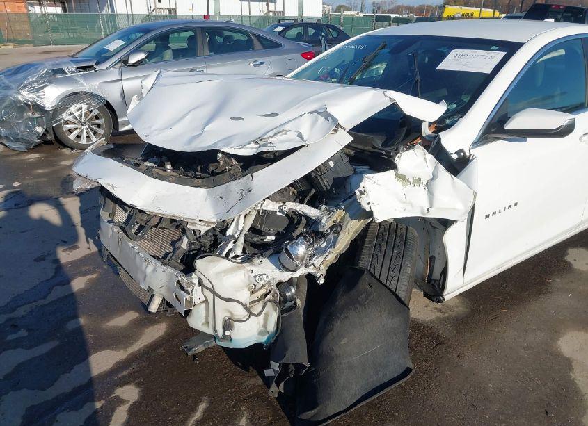 Photo 6 of 2016 Chevrolet Malibu 1LT (VIN 1G1ZE5ST7GF306108)