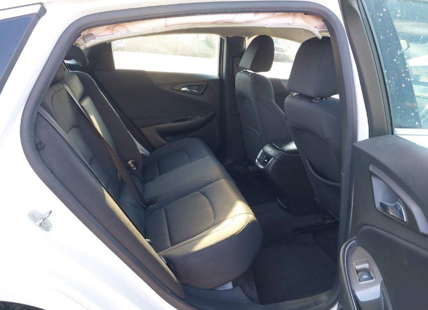 Photo 8 of 2016 Chevrolet Malibu 1LT (VIN 1G1ZE5ST7GF306108)