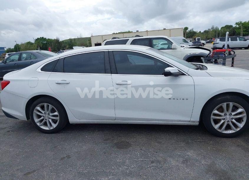 Photo 13 of 2016 Chevrolet Malibu 1LT (VIN 1G1ZE5ST7GF308635)