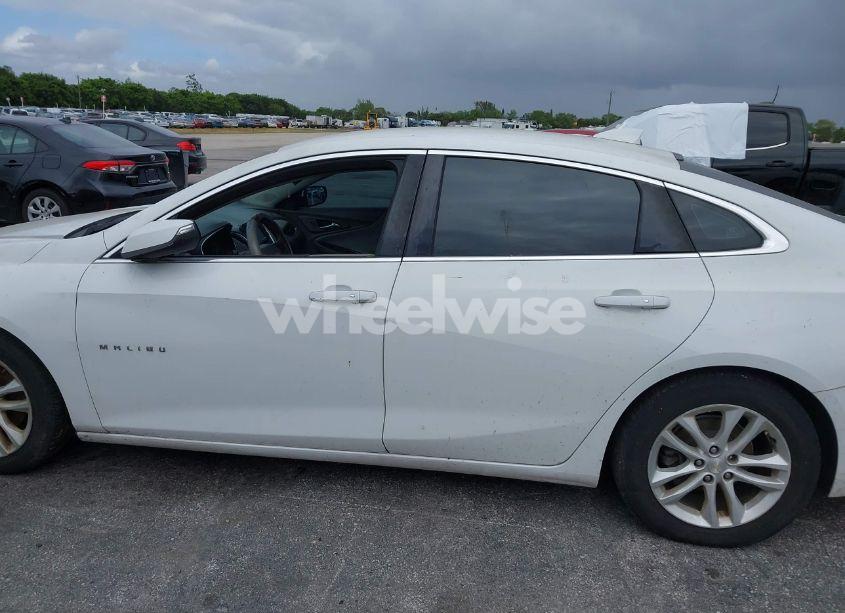 Photo 14 of 2016 Chevrolet Malibu 1LT (VIN 1G1ZE5ST7GF308635)