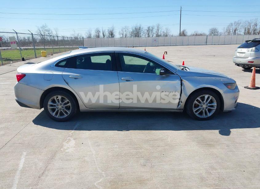 Photo 13 of 2016 Chevrolet Malibu 1LT (VIN 1G1ZE5ST7GF310417)