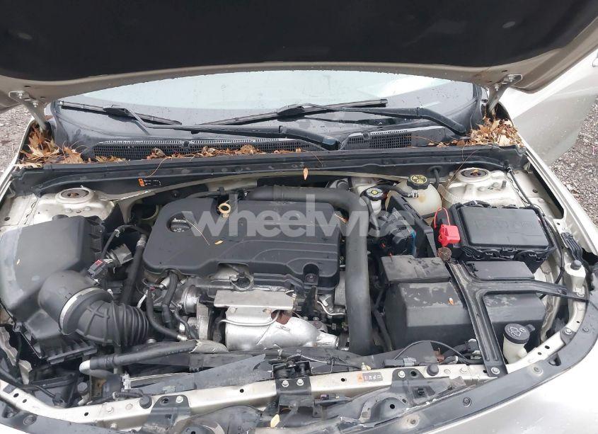 Photo 10 of 2016 Chevrolet Malibu 1LT (VIN 1G1ZE5ST7GF313866)