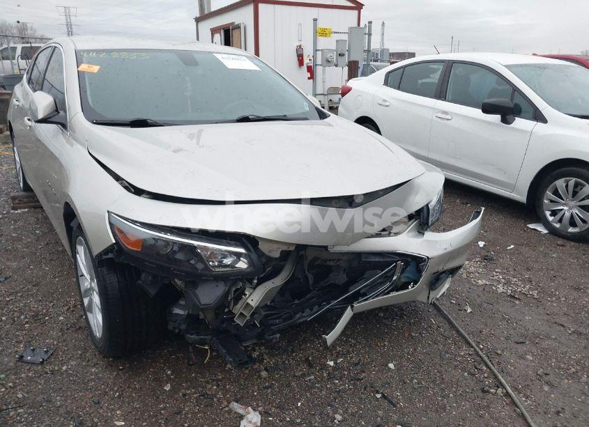 Photo 6 of 2016 Chevrolet Malibu 1LT (VIN 1G1ZE5ST7GF313866)