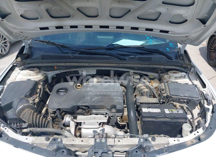 Photo 10 of 2016 Chevrolet Malibu 1LT (VIN 1G1ZE5ST7GF316900)