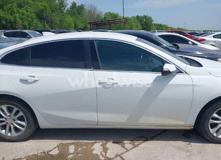 Photo 13 of 2016 Chevrolet Malibu 1LT (VIN 1G1ZE5ST7GF316900)