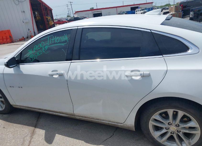 Photo 14 of 2016 Chevrolet Malibu 1LT (VIN 1G1ZE5ST7GF316900)