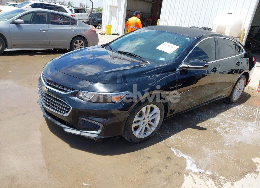 Photo 2 of 2017 Chevrolet Malibu 1LT (VIN 1G1ZE5ST7HF103074)