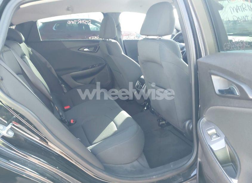 Photo 8 of 2017 Chevrolet Malibu 1LT (VIN 1G1ZE5ST7HF103074)