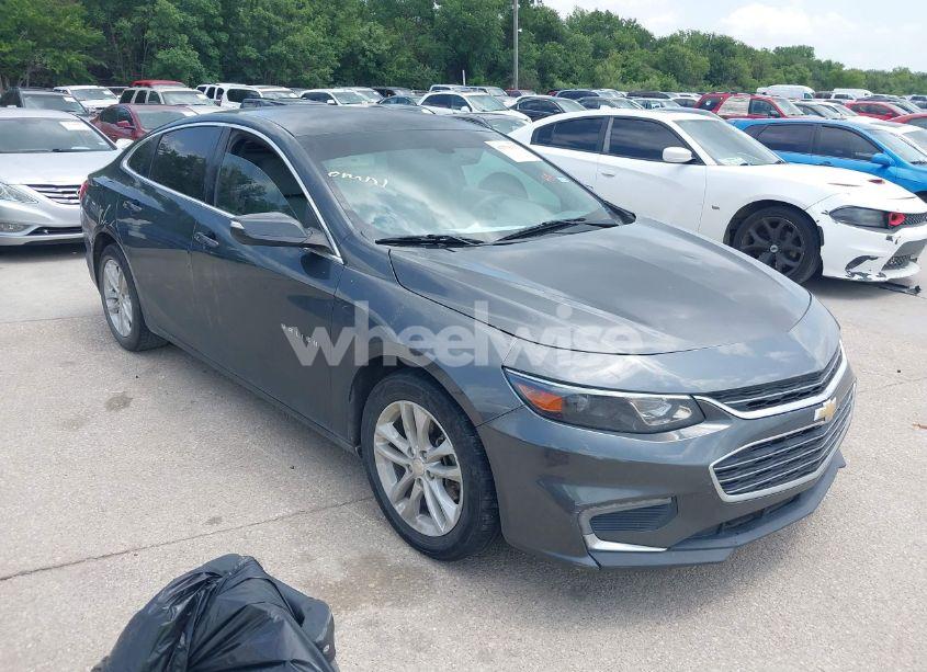 2017 Chevrolet Malibu 1LT (VIN 1G1ZE5ST7HF104175) main photo