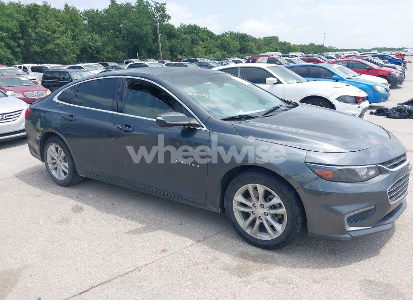 Photo 13 of 2017 Chevrolet Malibu 1LT (VIN 1G1ZE5ST7HF104175)