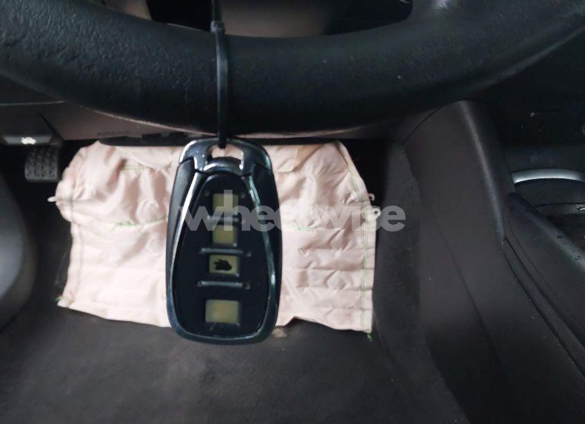 Photo 11 of 2017 Chevrolet Malibu 1LT (VIN 1G1ZE5ST7HF107657)