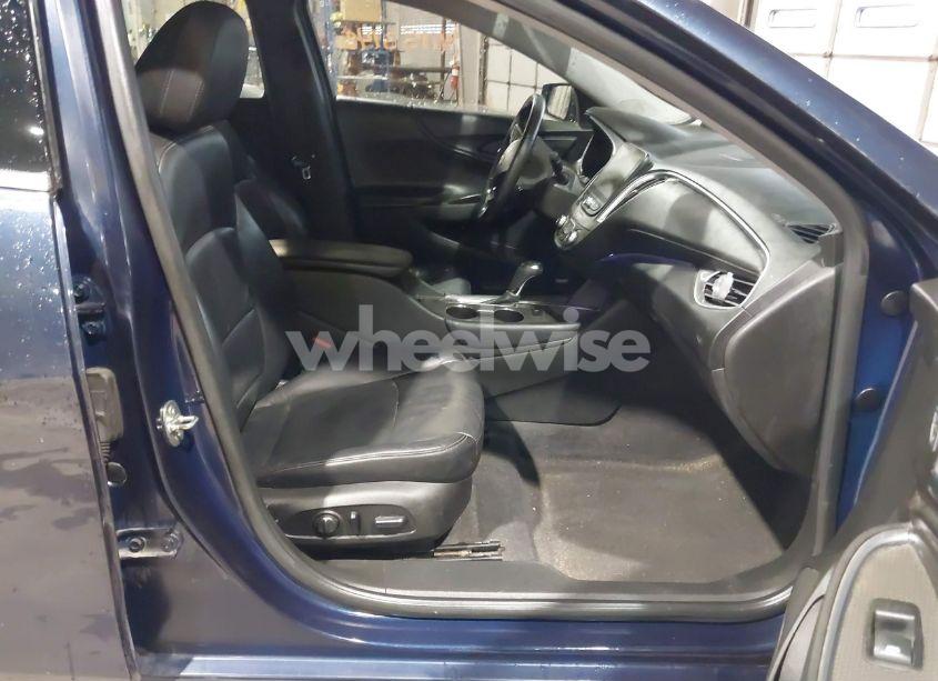 Photo 5 of 2017 Chevrolet Malibu 1LT (VIN 1G1ZE5ST7HF112390)