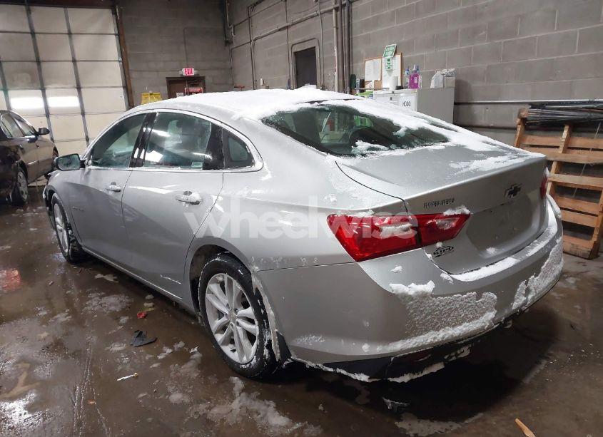 Photo 3 of 2017 Chevrolet Malibu 1LT (VIN 1G1ZE5ST7HF128282)