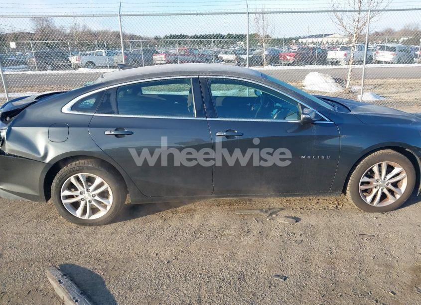 Photo 13 of 2017 Chevrolet Malibu 1LT (VIN 1G1ZE5ST7HF139282)