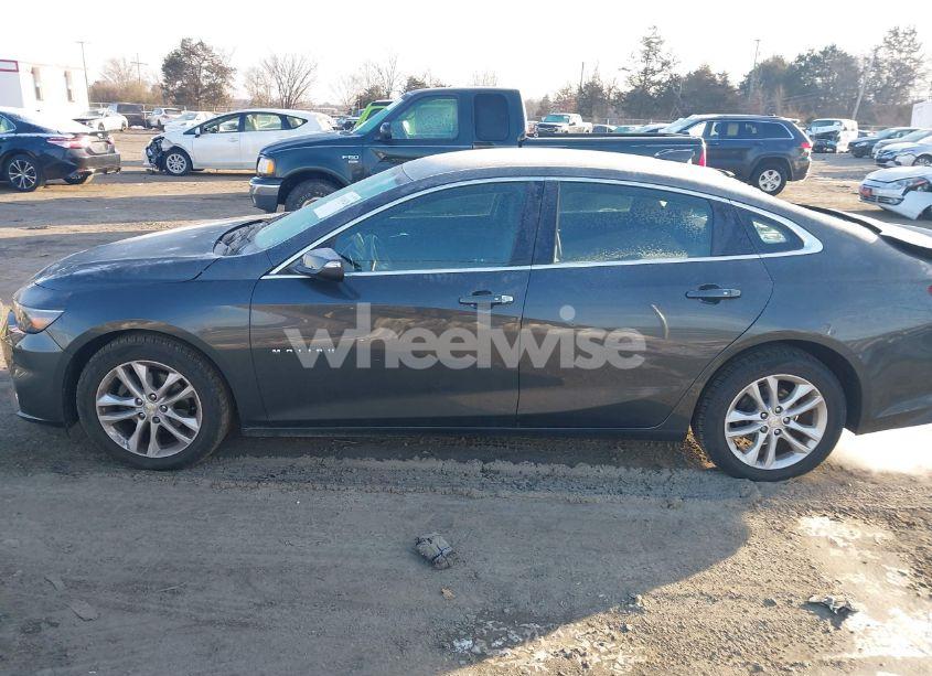 Photo 14 of 2017 Chevrolet Malibu 1LT (VIN 1G1ZE5ST7HF139282)