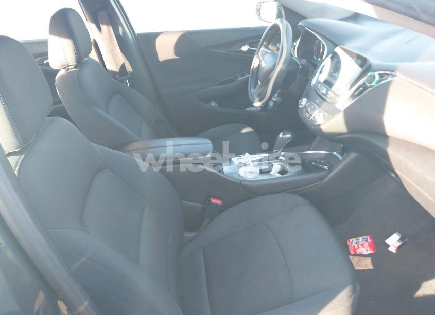 Photo 5 of 2017 Chevrolet Malibu 1LT (VIN 1G1ZE5ST7HF139282)