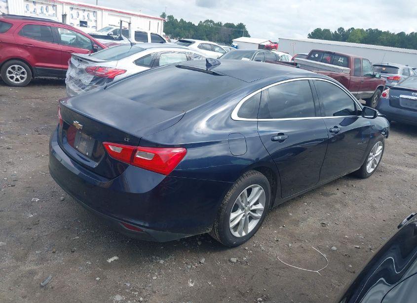 Photo 4 of 2017 Chevrolet Malibu 1LT (VIN 1G1ZE5ST7HF140609)