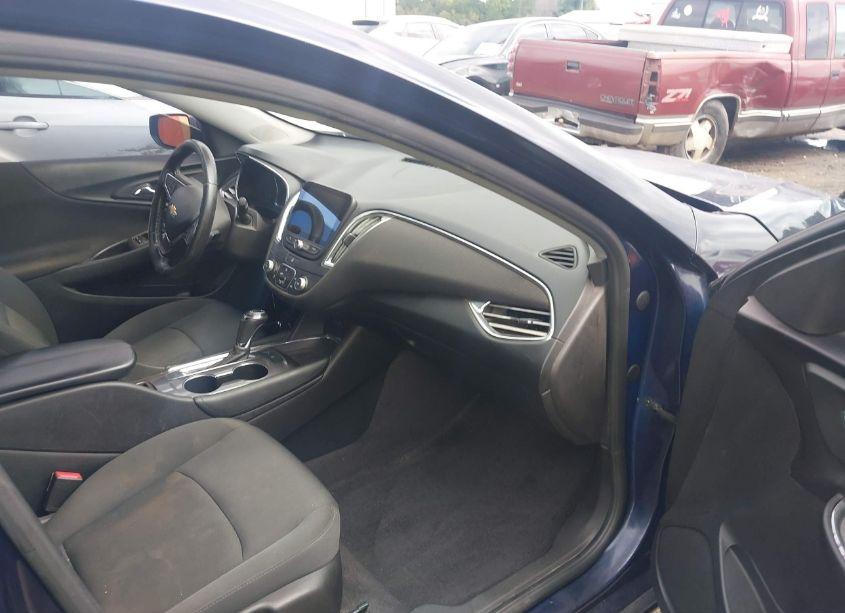 Photo 5 of 2017 Chevrolet Malibu 1LT (VIN 1G1ZE5ST7HF140609)