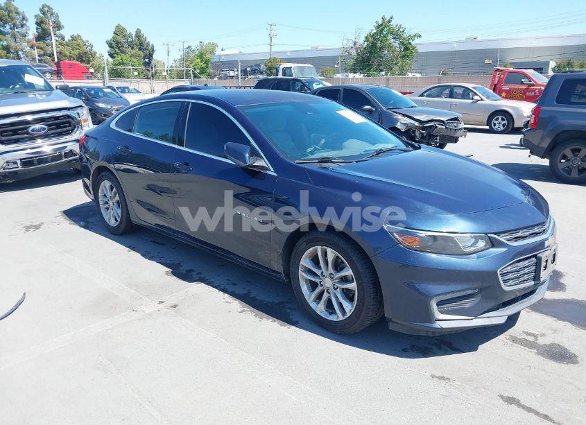 2017 Chevrolet Malibu 1LT (VIN 1G1ZE5ST7HF143512) main photo
