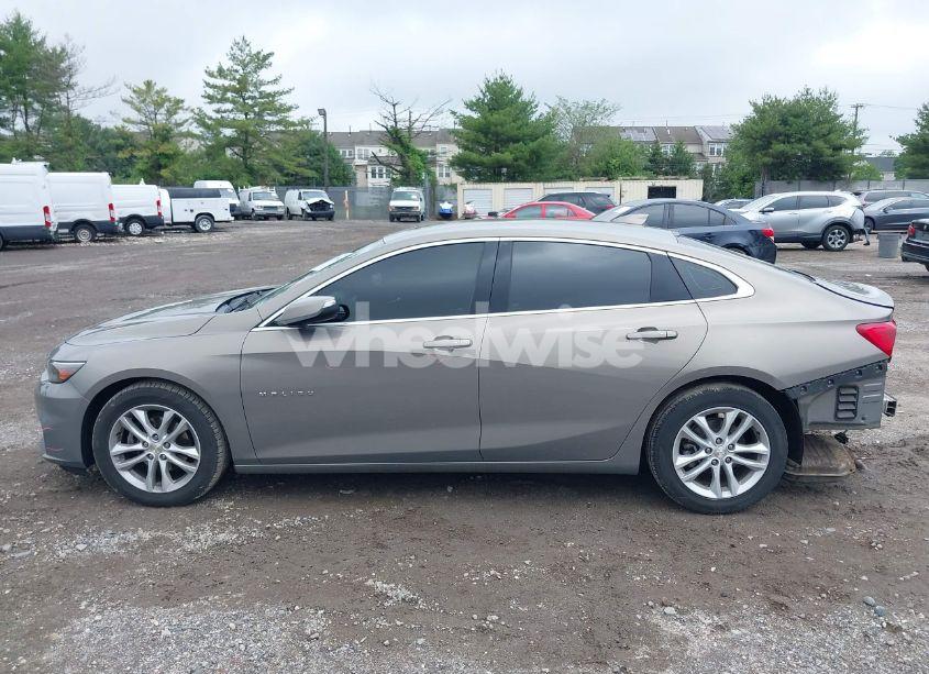 Photo 15 of 2017 Chevrolet Malibu 1LT (VIN 1G1ZE5ST7HF149195)