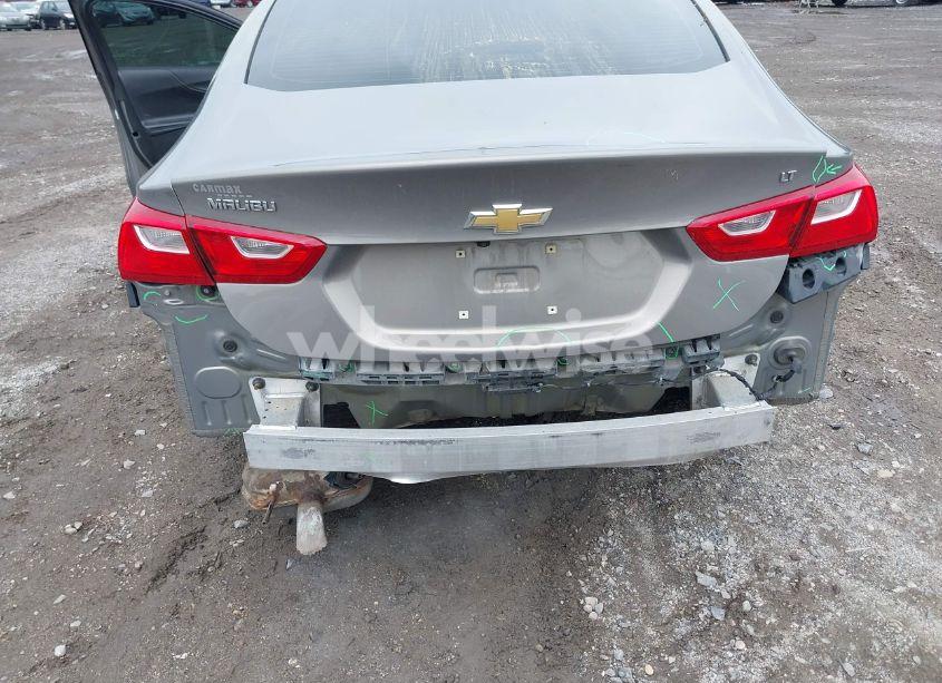 Photo 6 of 2017 Chevrolet Malibu 1LT (VIN 1G1ZE5ST7HF149195)