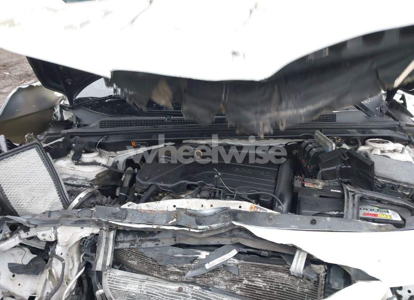 Photo 10 of 2017 Chevrolet Malibu 1LT (VIN 1G1ZE5ST7HF156230)