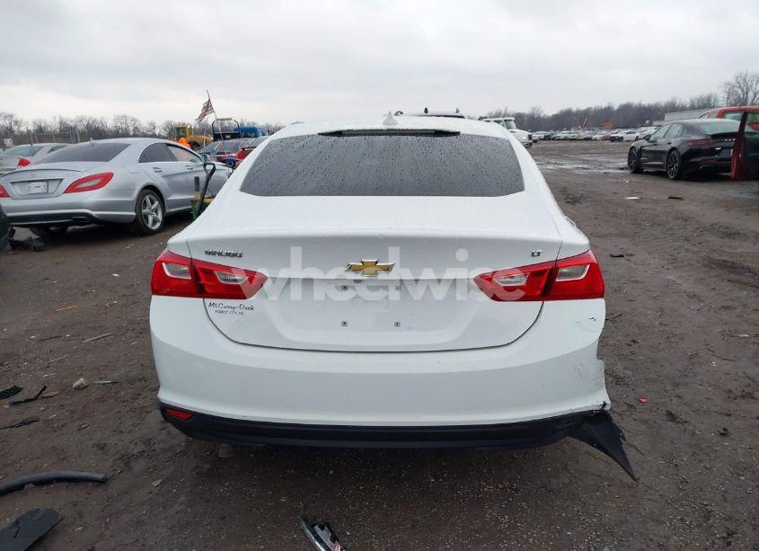 Photo 16 of 2017 Chevrolet Malibu 1LT (VIN 1G1ZE5ST7HF156230)