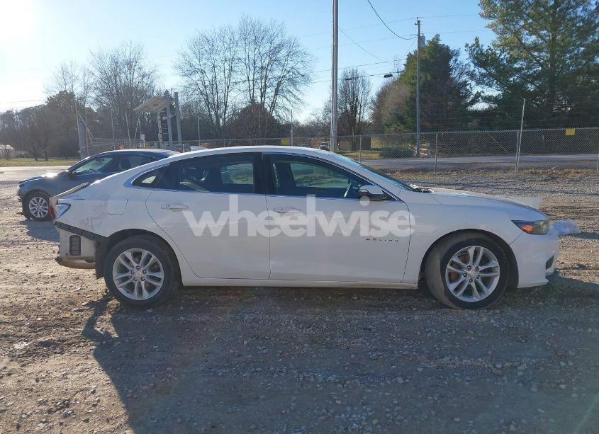 Photo 14 of 2017 Chevrolet Malibu LT (VIN 1G1ZE5ST7HF165820)