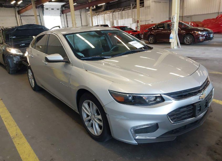 2017 Chevrolet Malibu 1LT (VIN 1G1ZE5ST7HF174422) main photo