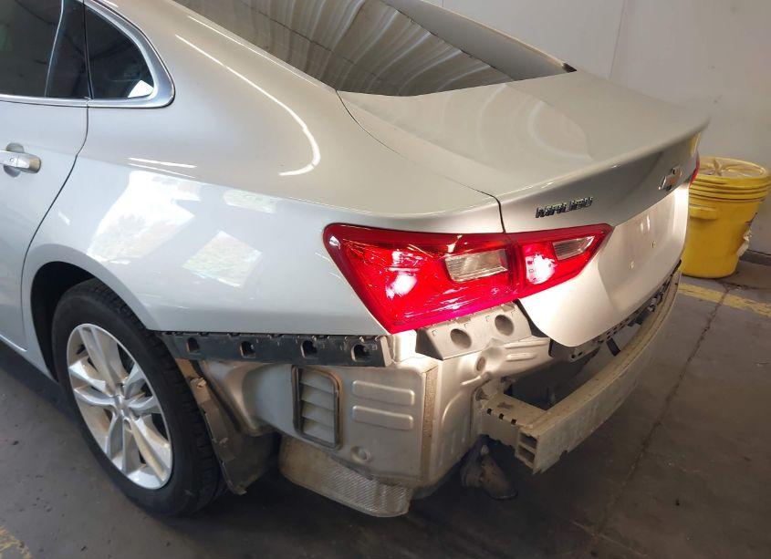 Photo 21 of 2017 Chevrolet Malibu 1LT (VIN 1G1ZE5ST7HF174422)