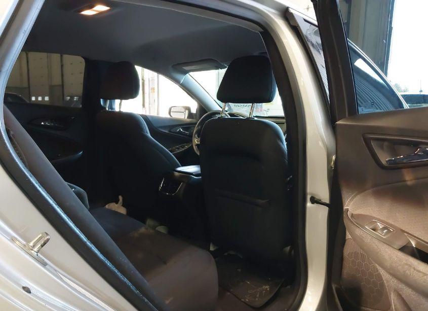 Photo 8 of 2017 Chevrolet Malibu 1LT (VIN 1G1ZE5ST7HF174422)