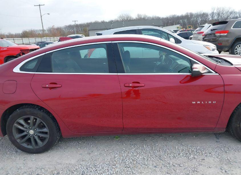 Photo 13 of 2017 Chevrolet Malibu 1LT (VIN 1G1ZE5ST7HF187929)