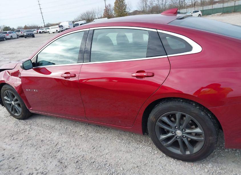 Photo 14 of 2017 Chevrolet Malibu 1LT (VIN 1G1ZE5ST7HF187929)