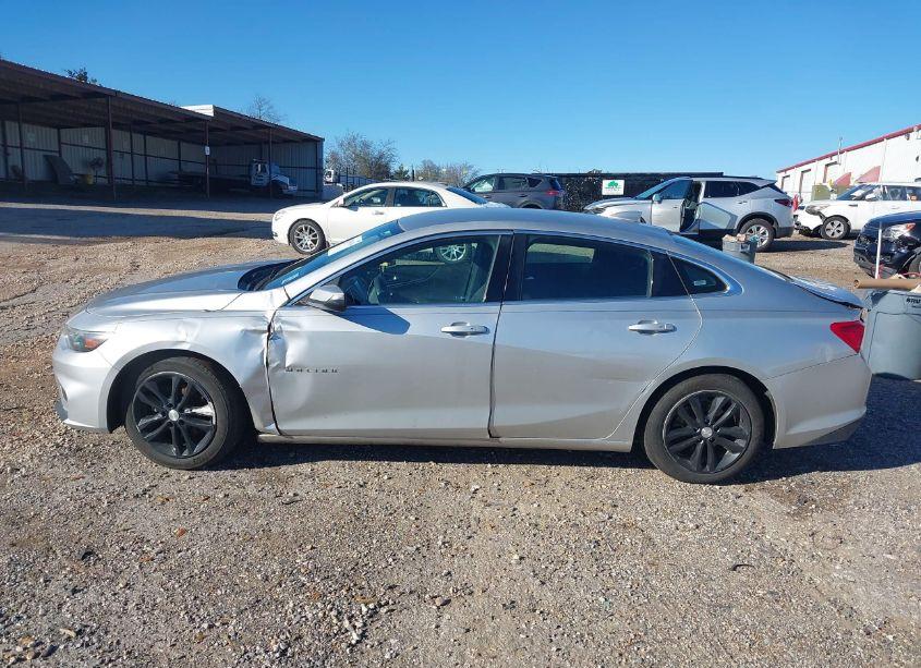 Photo 15 of 2017 Chevrolet Malibu 1LT (VIN 1G1ZE5ST7HF189518)