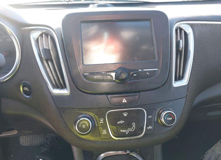 Photo 21 of 2017 Chevrolet Malibu 1LT (VIN 1G1ZE5ST7HF189518)